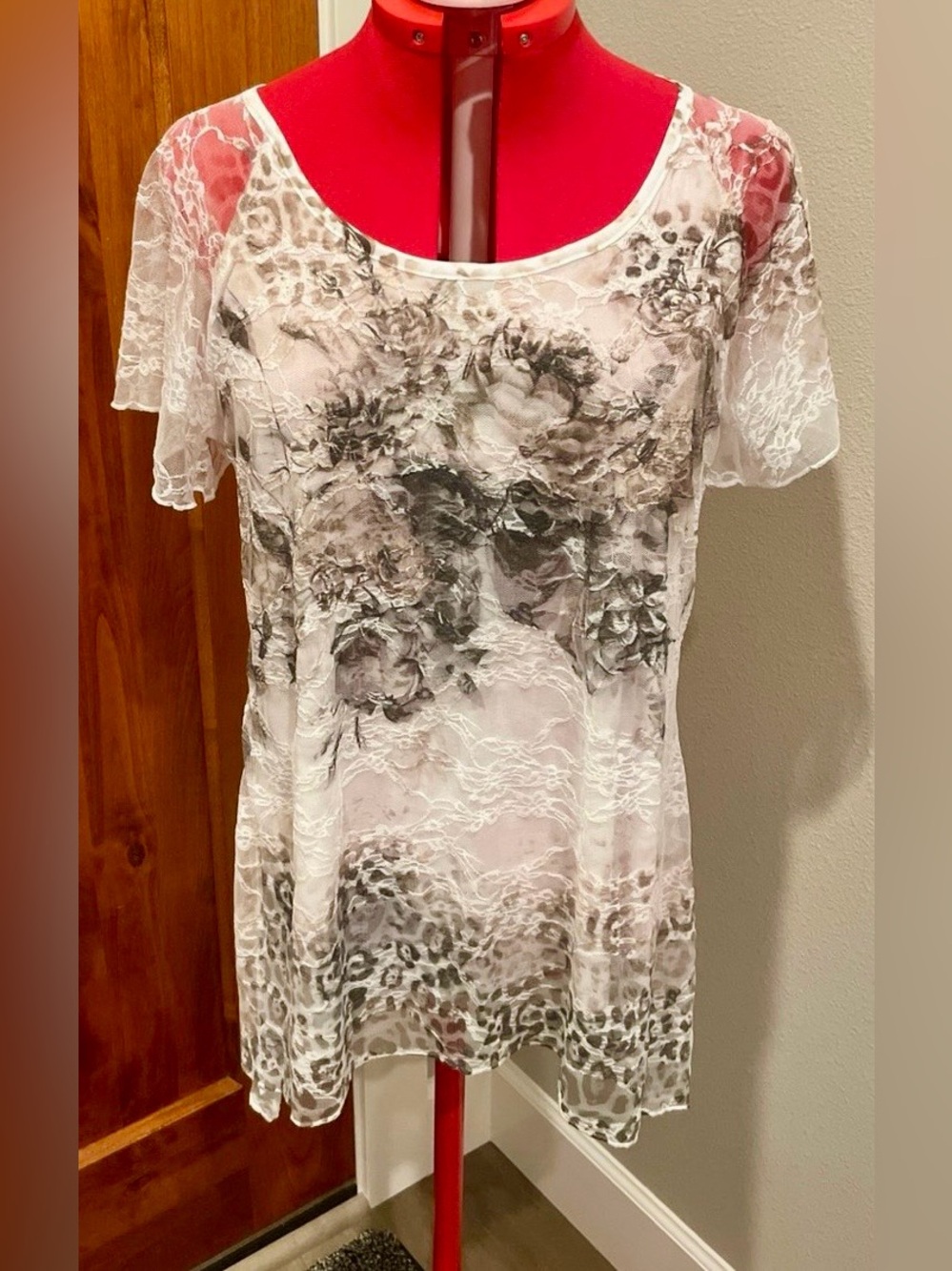 Brittany Black Lace Short Sleeve  Floral Print Tunic Knit Blouse